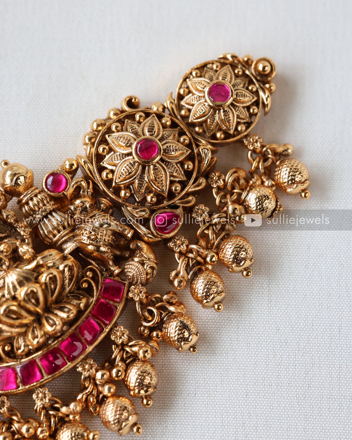 Lakshmi Premium Copper Gold Choker with Stud
