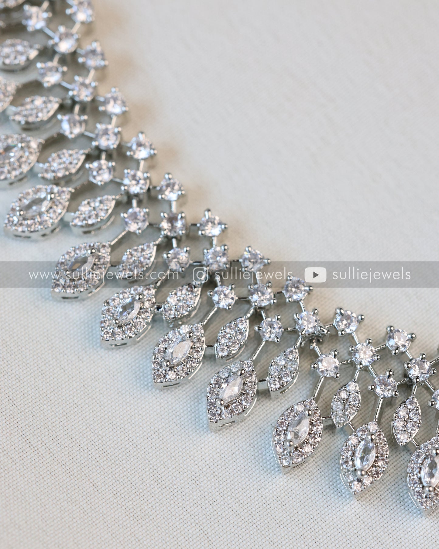 Silver Leaf Necklace with Earrings