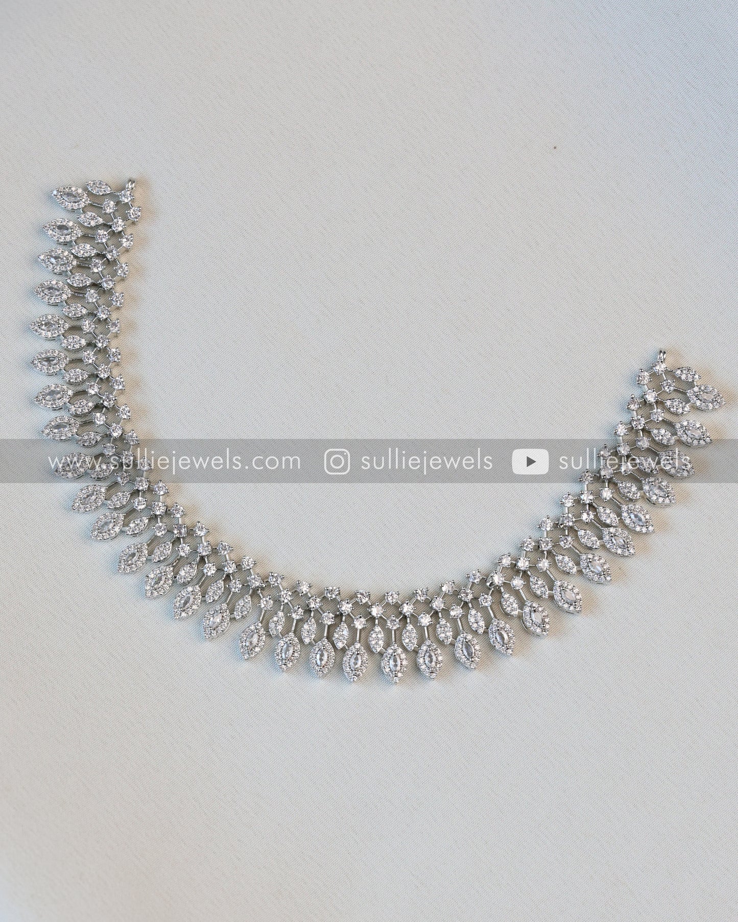 Silver Leaf Necklace with Earrings
