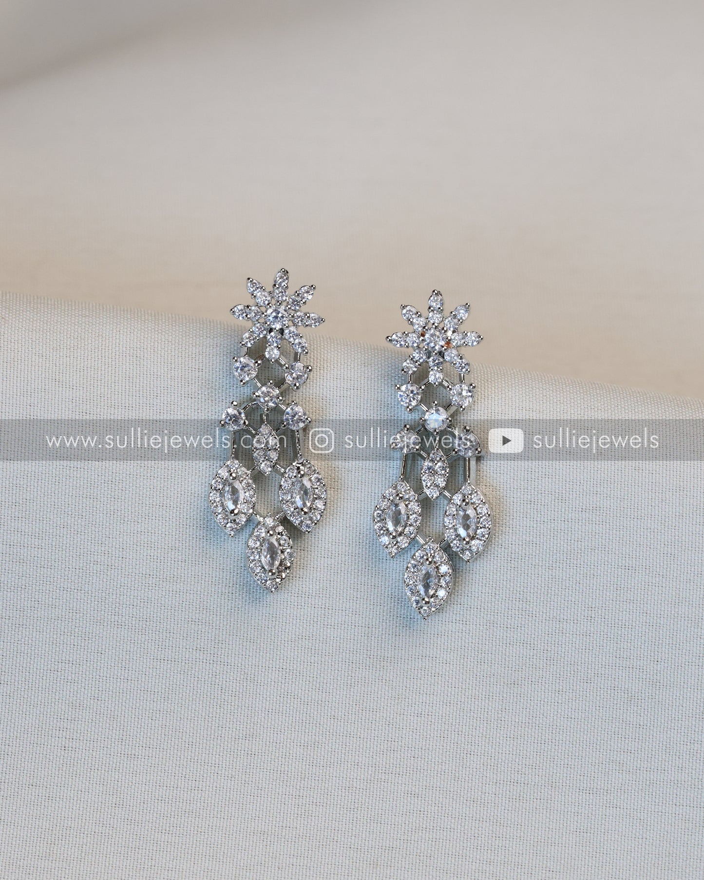 Silver Leaf Necklace with Earrings
