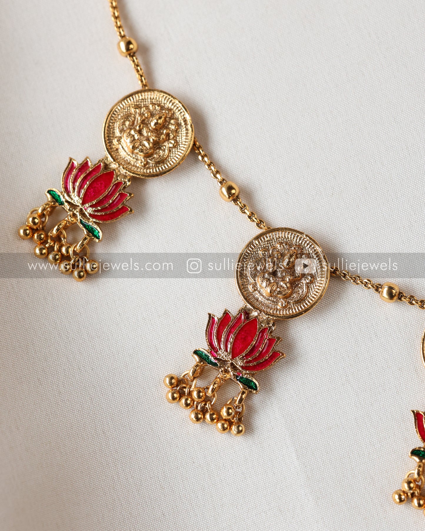 Sullie Basic - Lakshmi Coin Lotus Necklace with Earring