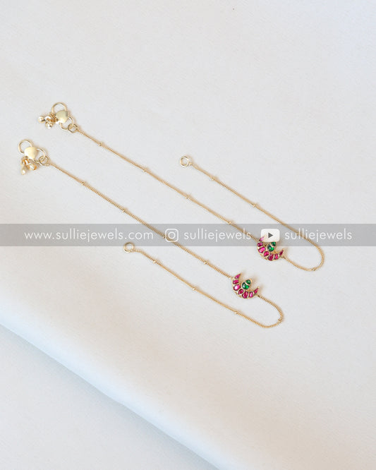 Ardha Chandra Design Minimal Kemp Anklet