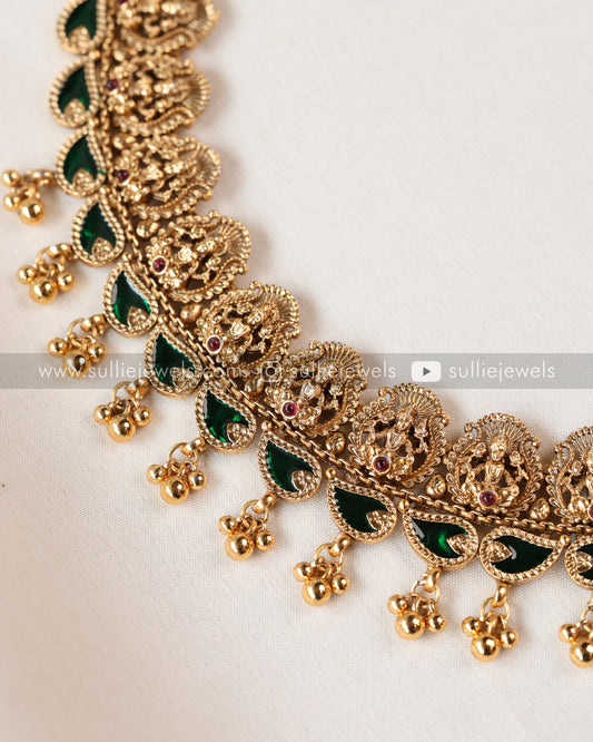 Sullie Basic - Lakshmi Green Palakka Necklace with Stud