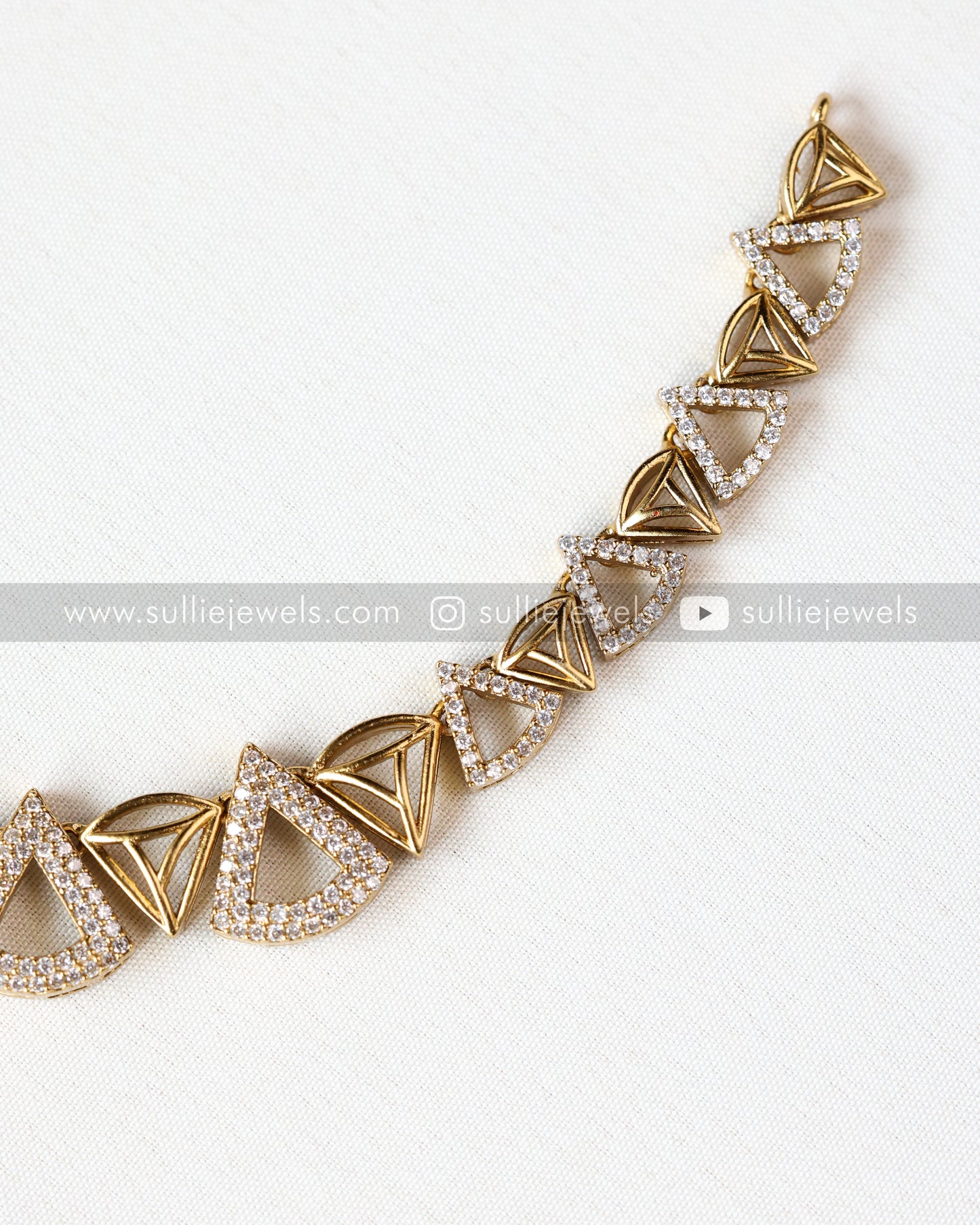 Diamond Triangular Necklace with Stud - Violet