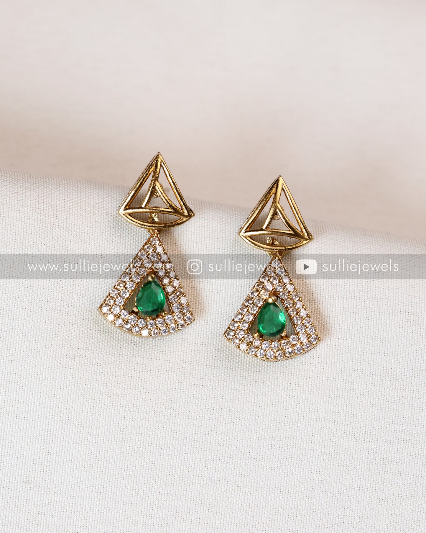 Diamond Triangular Necklace with Stud - Green