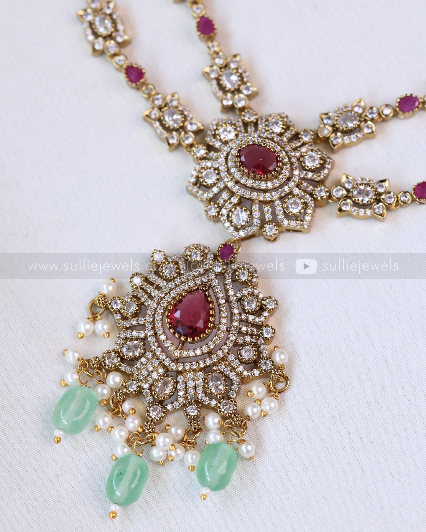 3658 - Floral Two Layered Victorian Necklace with Studs - Mint Green