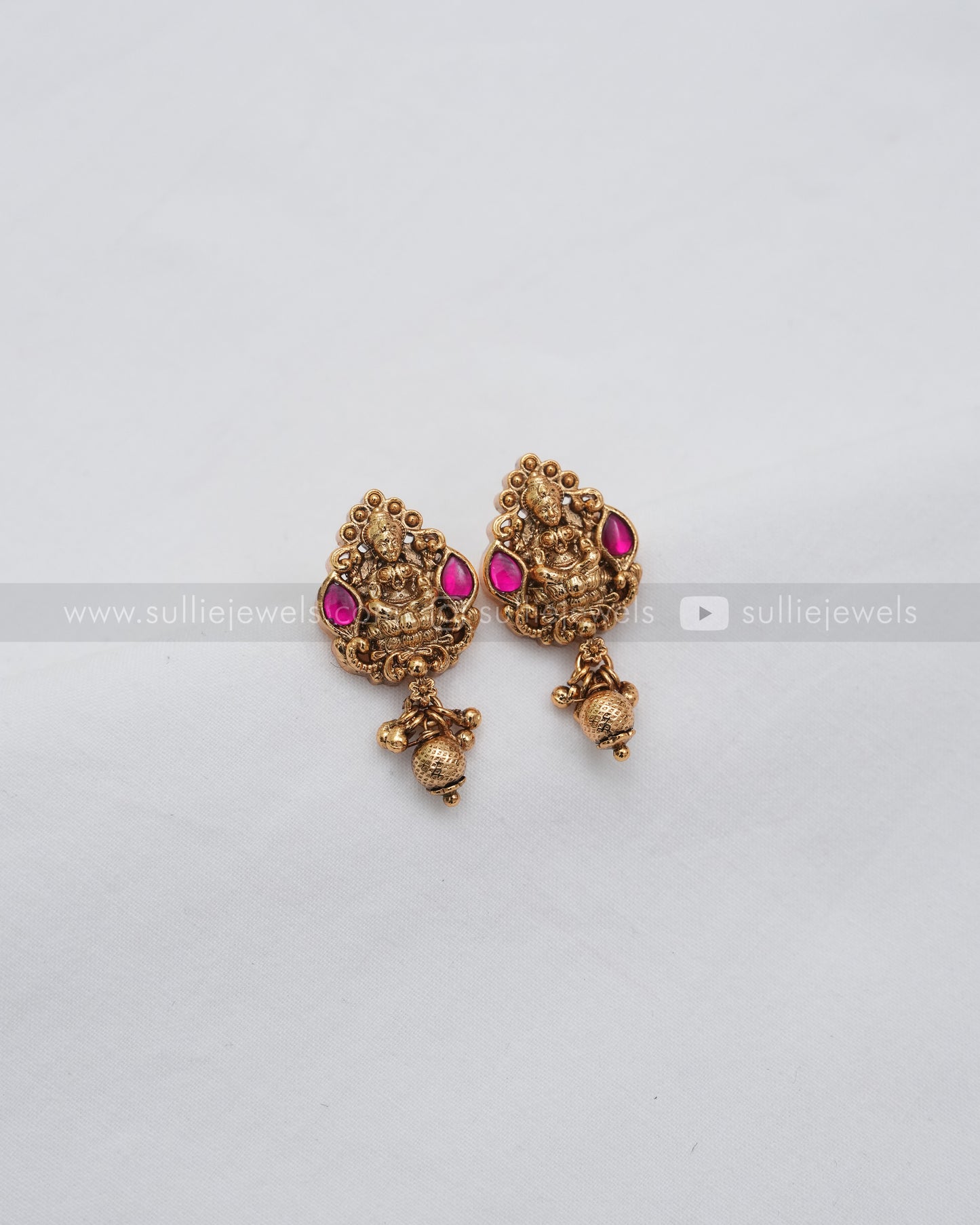 6032 - Lakshmi Premium Copper Gold Pendant Chain with Earrings