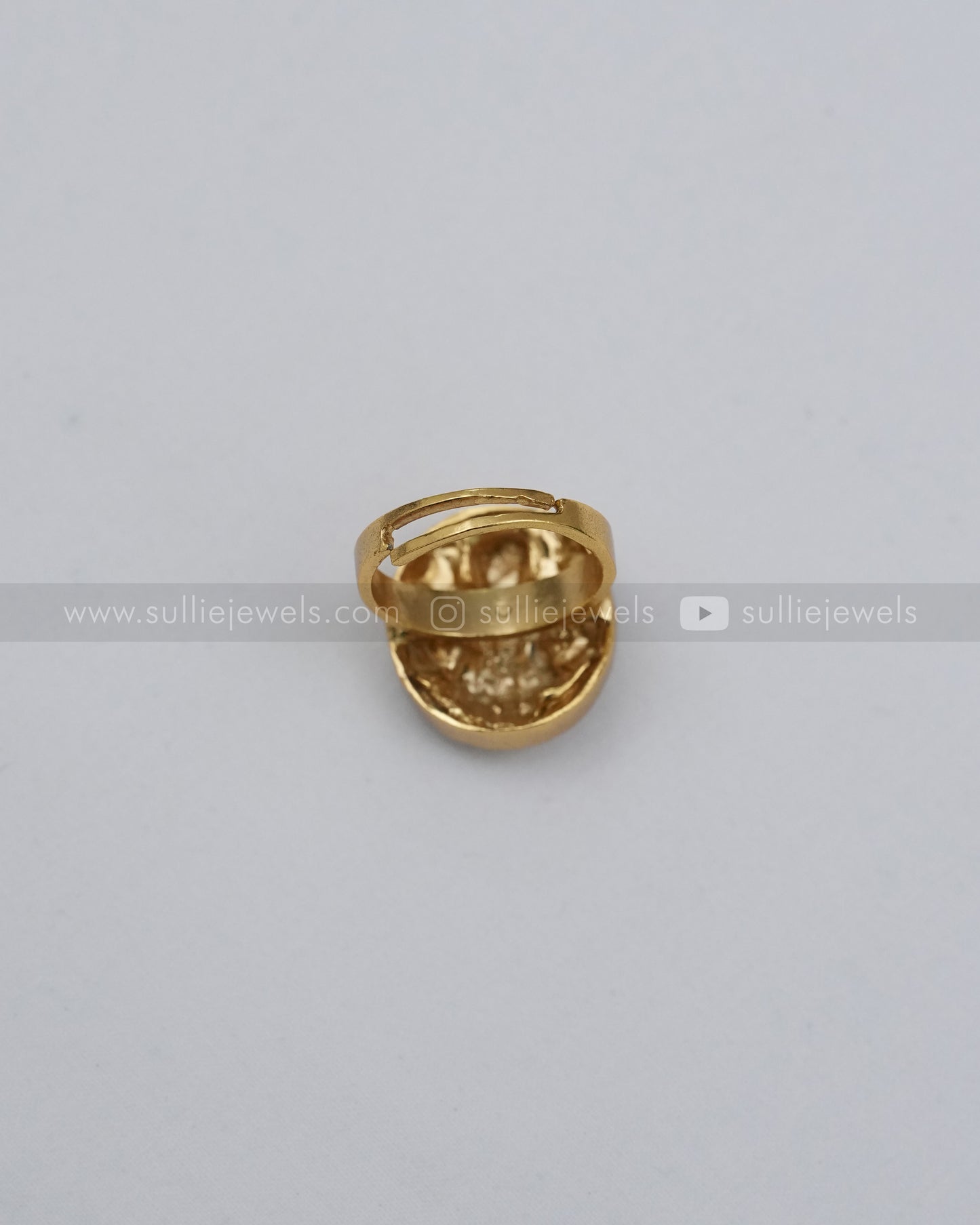 Round Lotus Lakshmi Idol Adjustable Ring