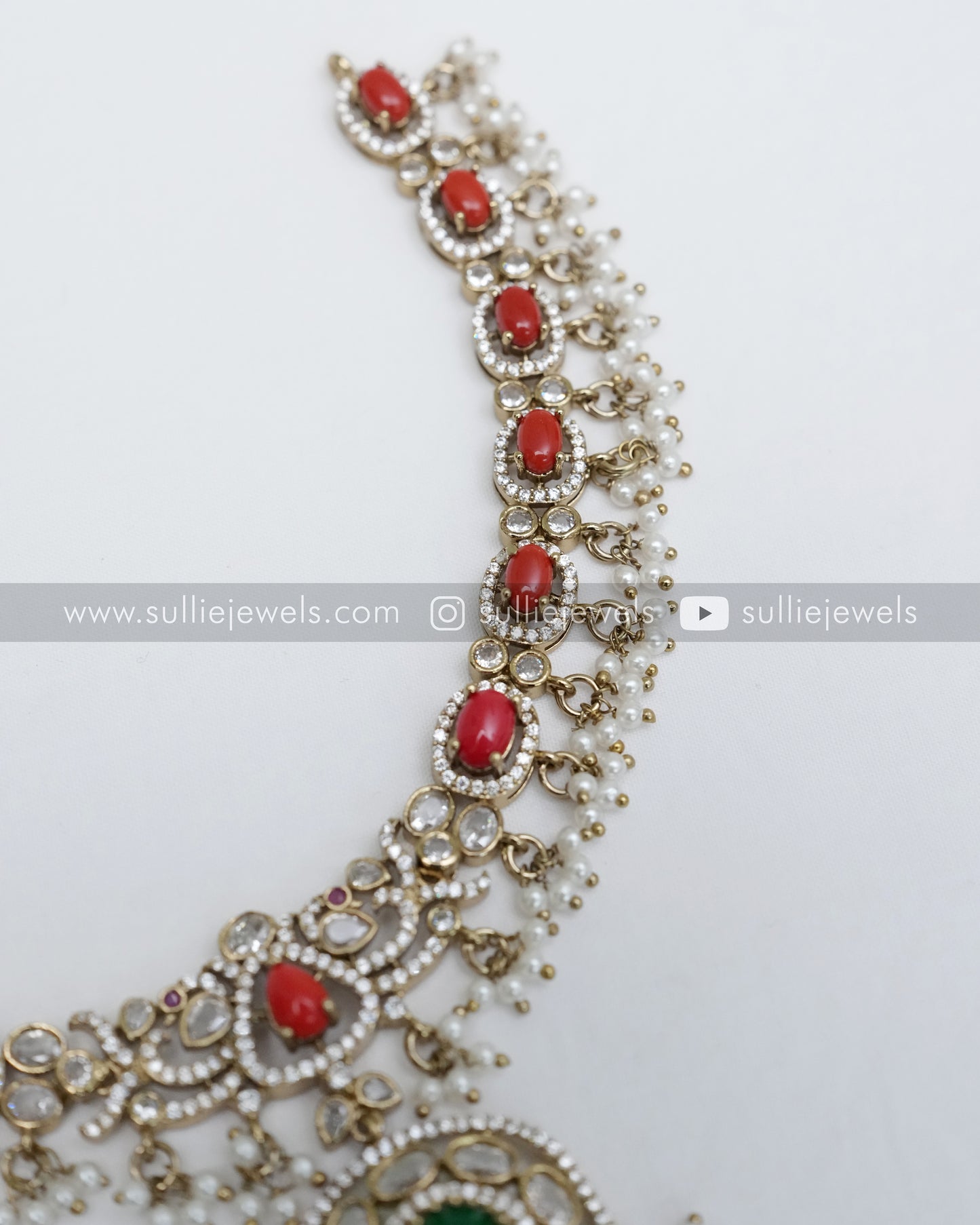 Victorian Emerald & Coral Pendant Necklace with Earring