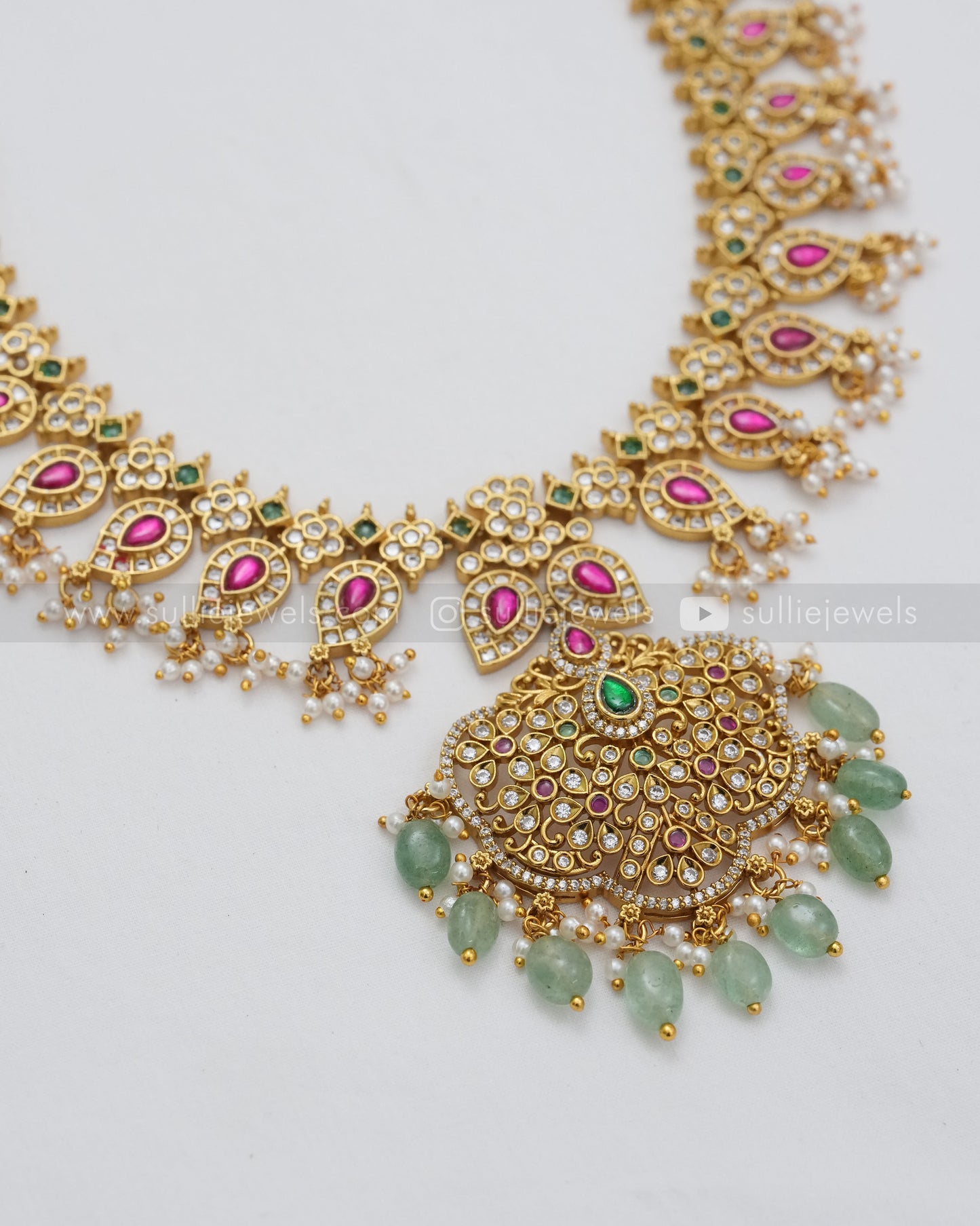 3628 - No Idol - Kemp Guttapusalu Necklace with Earring - Mint Beads