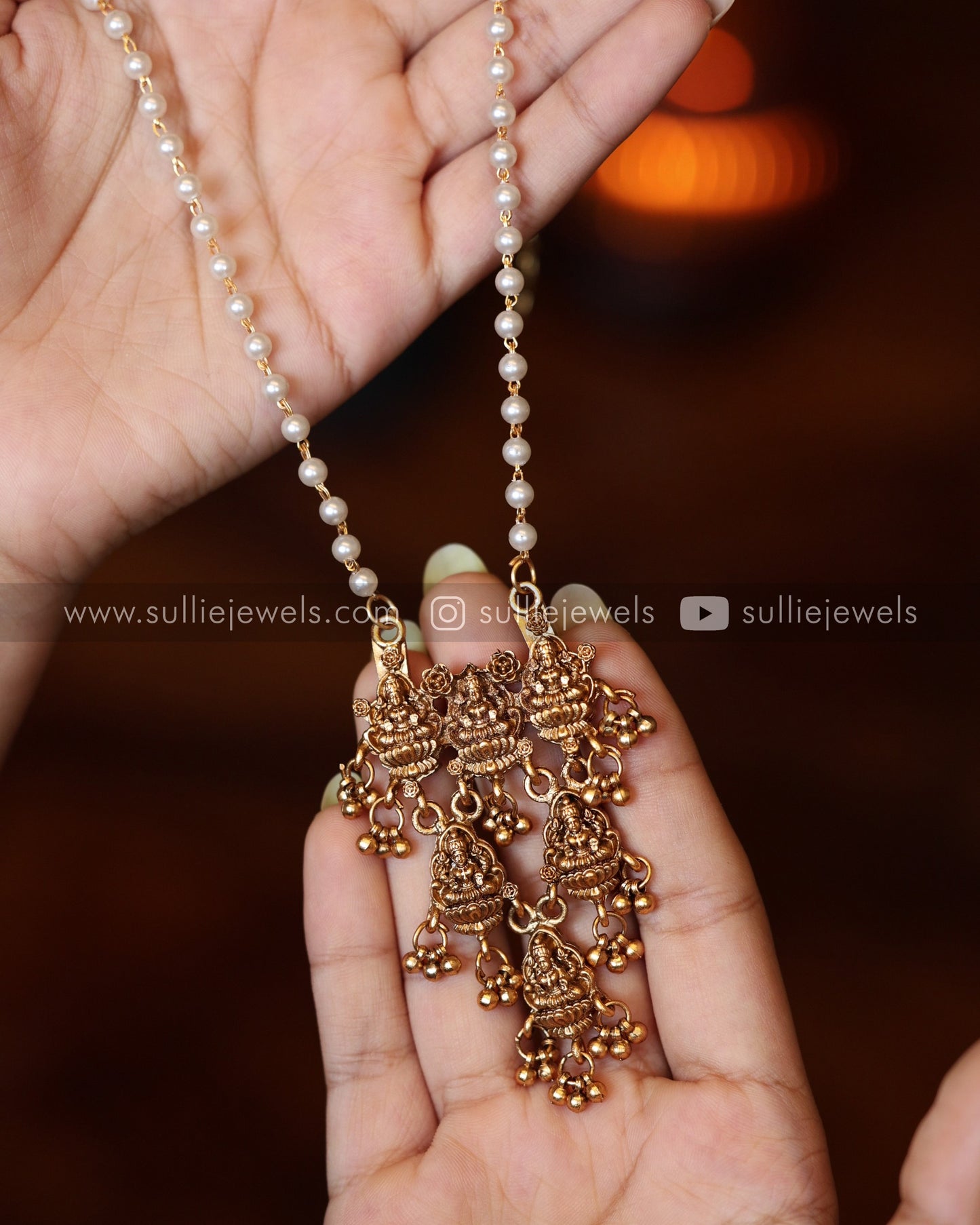 Lakshmi Tier Pendant Set