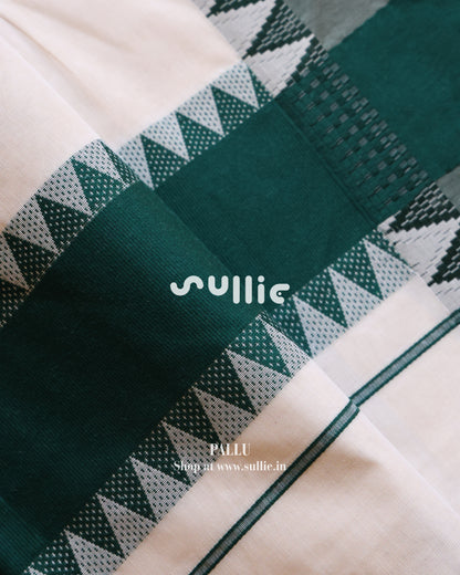 Off-White Emerald Green Kerala Cotton Saree | Onam Saree