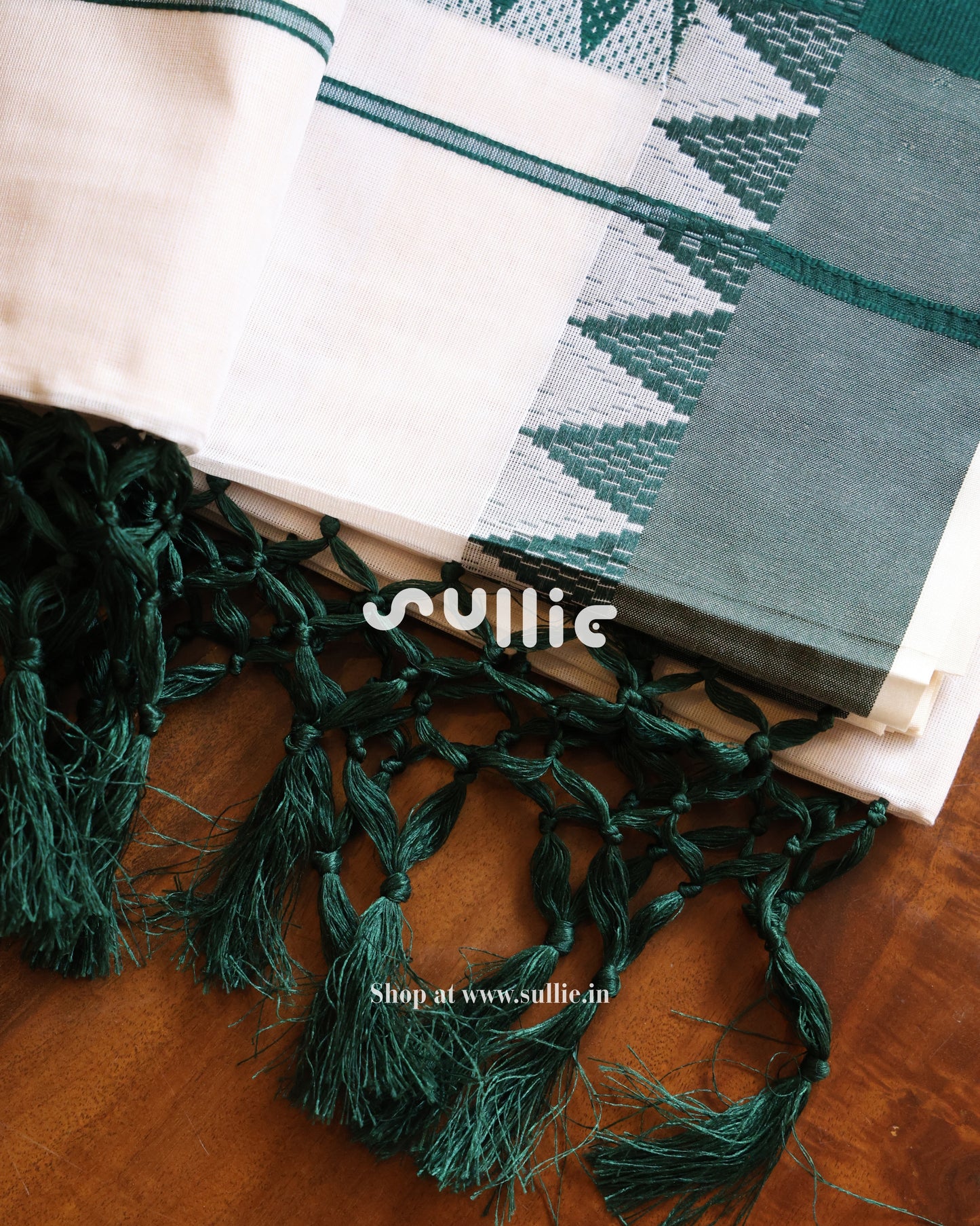 Off-White Emerald Green Kerala Cotton Saree | Onam Saree