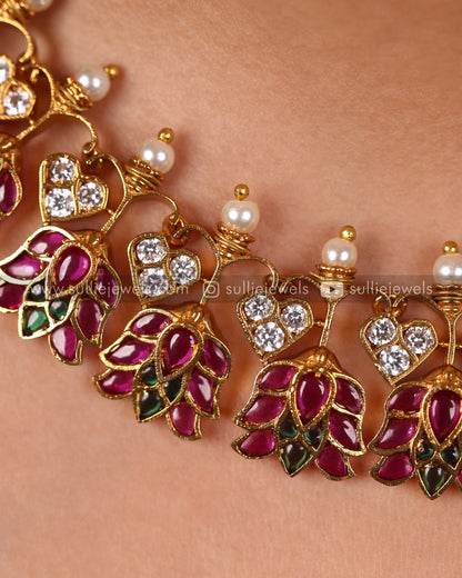 Kemp Stone Lotus Premium Necklace Set