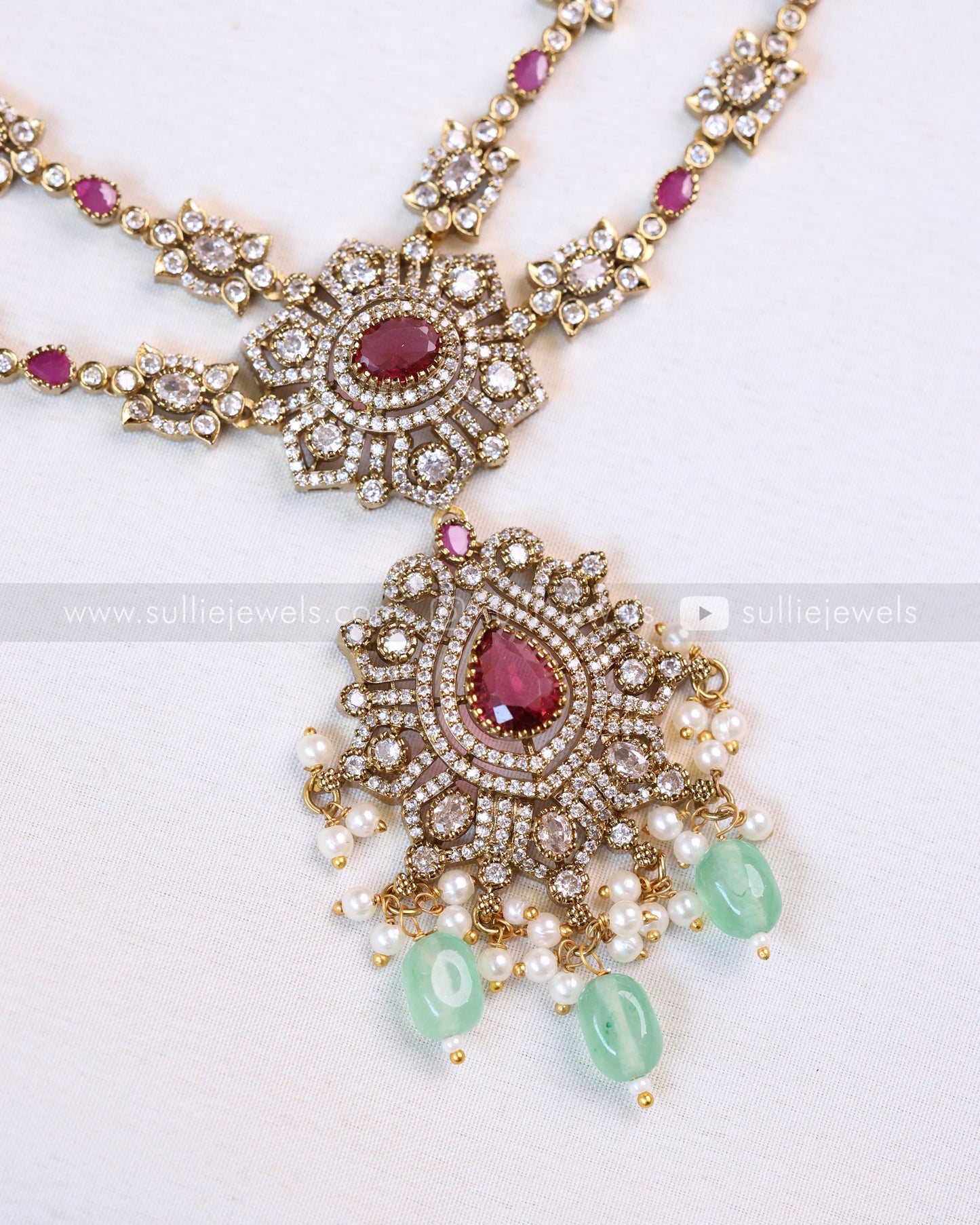 3658 - Floral Two Layered Victorian Necklace with Studs - Mint Green