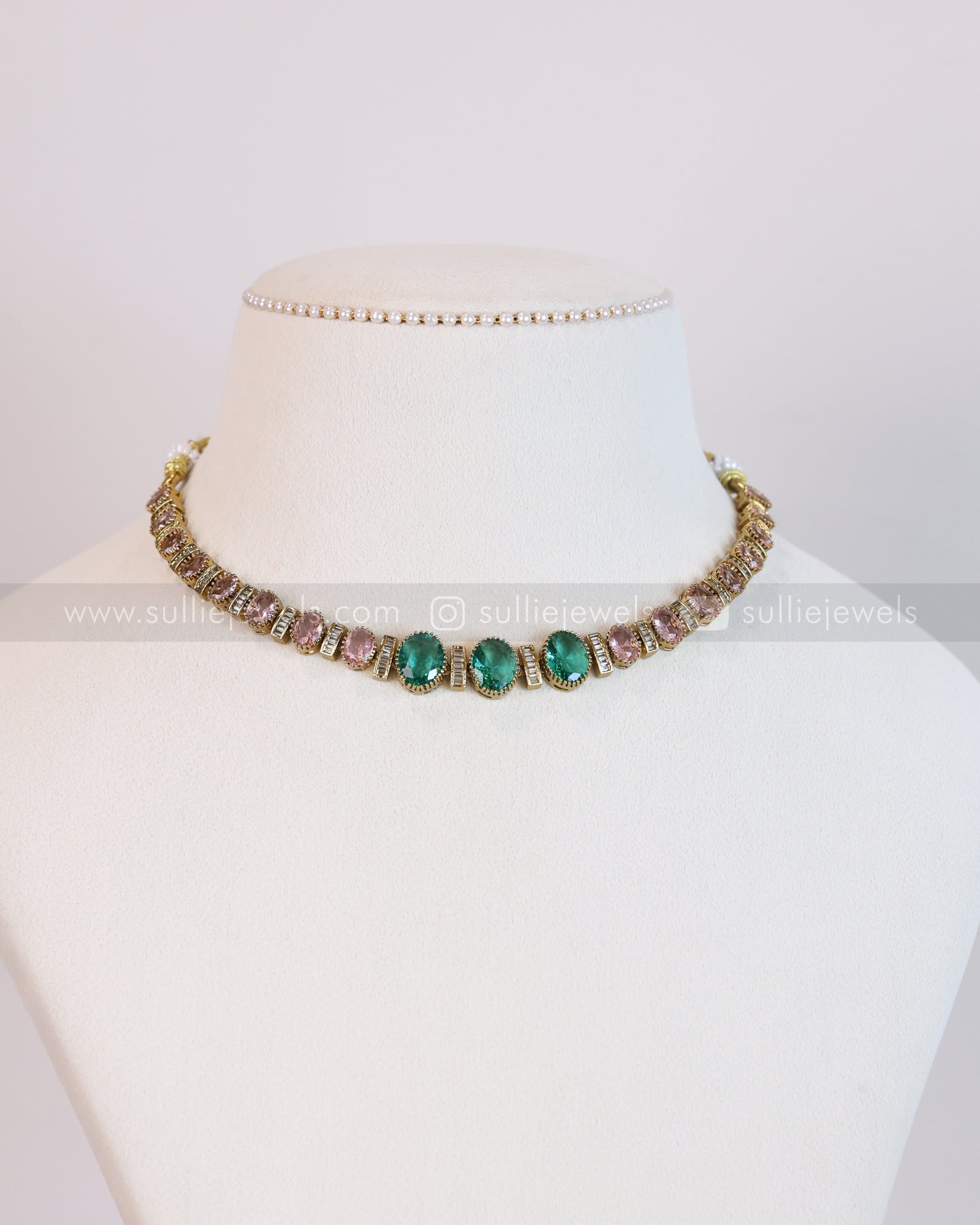 3707 - Pastel Pink & Green Victorian Necklace with Stud