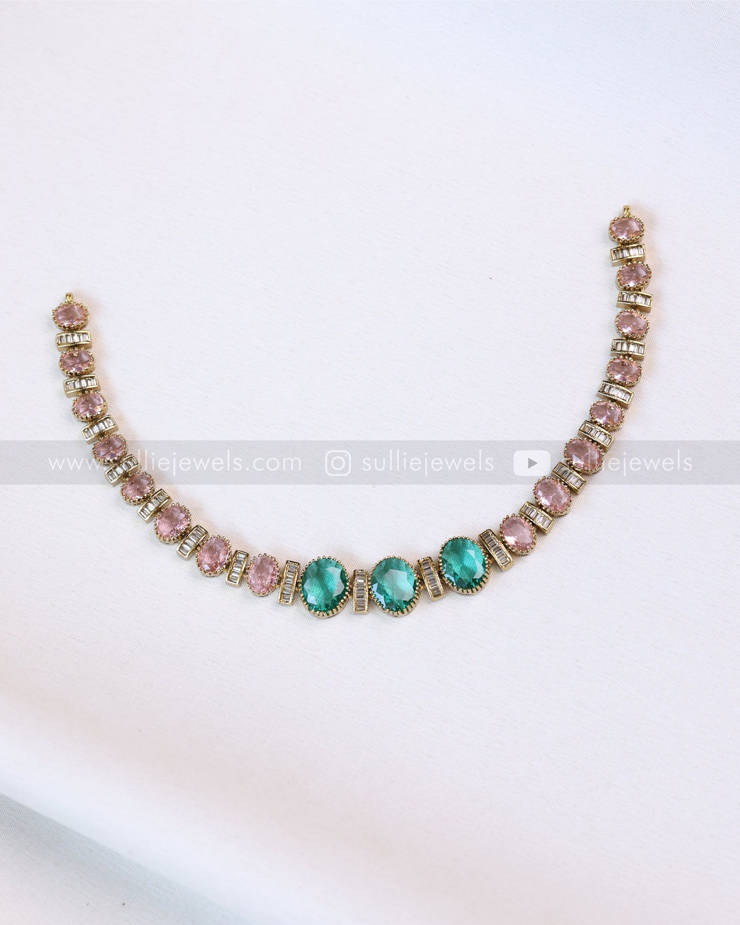 3707 - Pastel Pink & Green Victorian Necklace with Stud