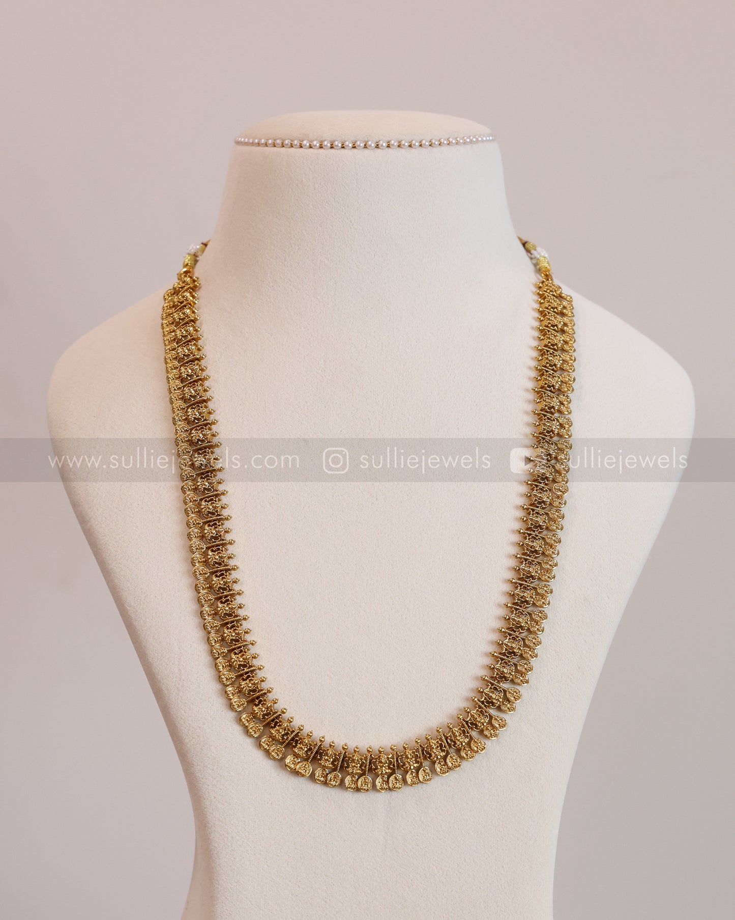 Lakshmi Detailed Coin Long Chain / Haaram with Stud