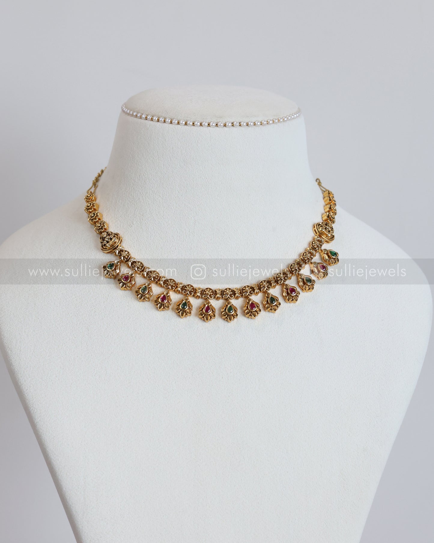 3907 - Lakshmi Gold Floral Hanging Necklace with Stud
