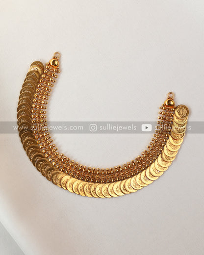 Sullie Basic - Coin Scales Necklace with Stud