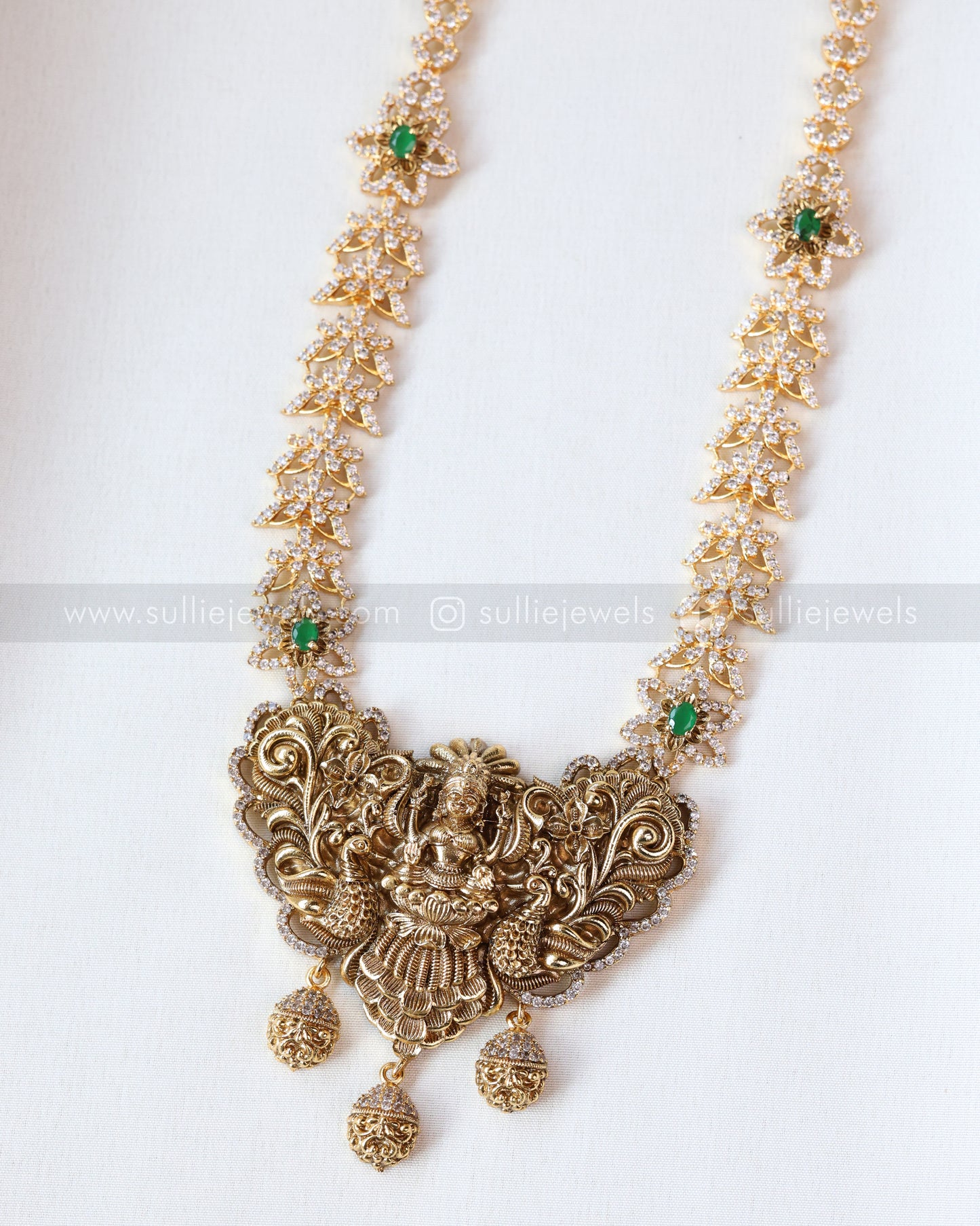 7167 - AD Floral Lakshmi Detailed Long Chain with Earring