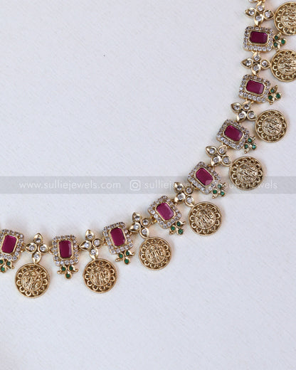 H210 - Ruby Minimal Ram Parivar Hipchain