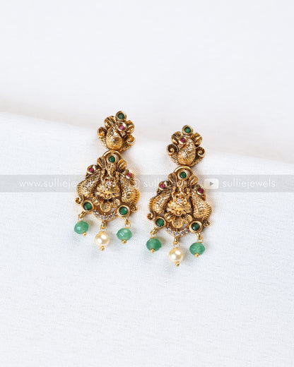 7213 - Minimal Green Stone Gold Peacock Long Chain with Stud