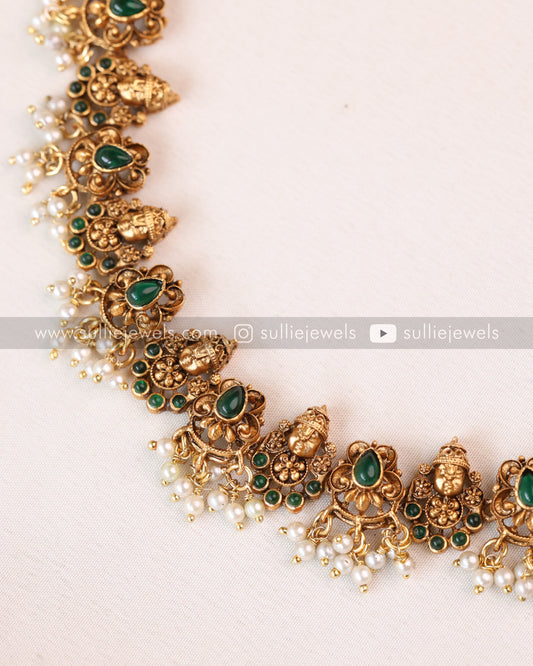 Sullie Basic - Venkateshwara Emerald Pearl Necklace with Stud