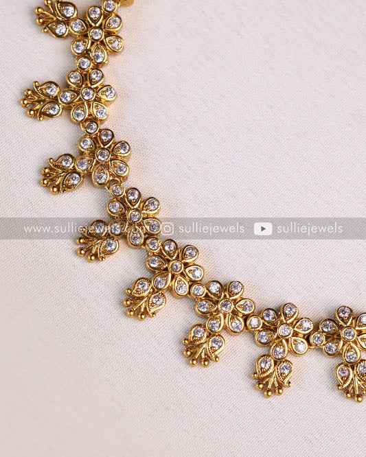 Diamond Flower Necklace with Stud