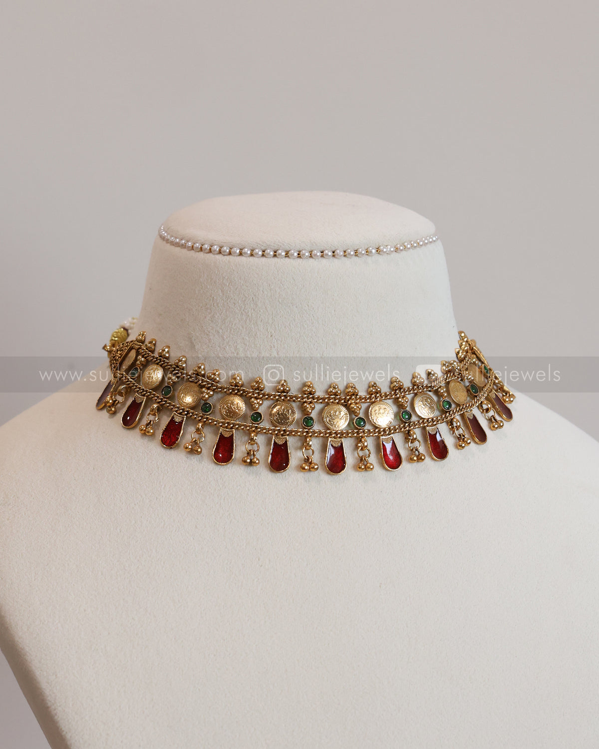 Sullie Basic - Palakka Ruby Coin Choker with Stud