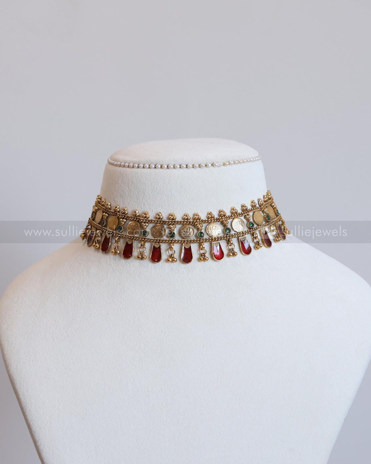 Sullie Basic - Palakka Ruby Coin Choker with Stud