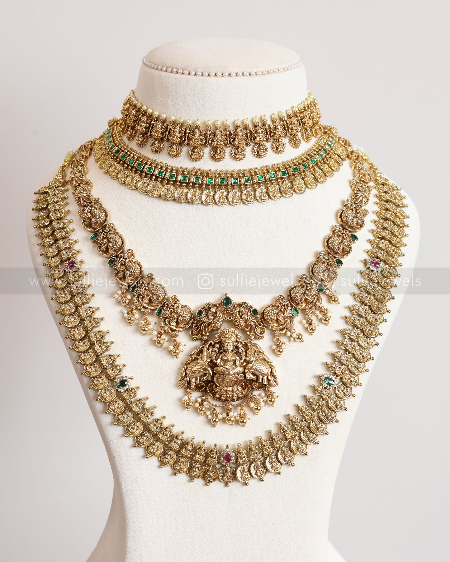 Lakshmi Coin Stone Emerald Premium Bridal Combo ( 6 piece )