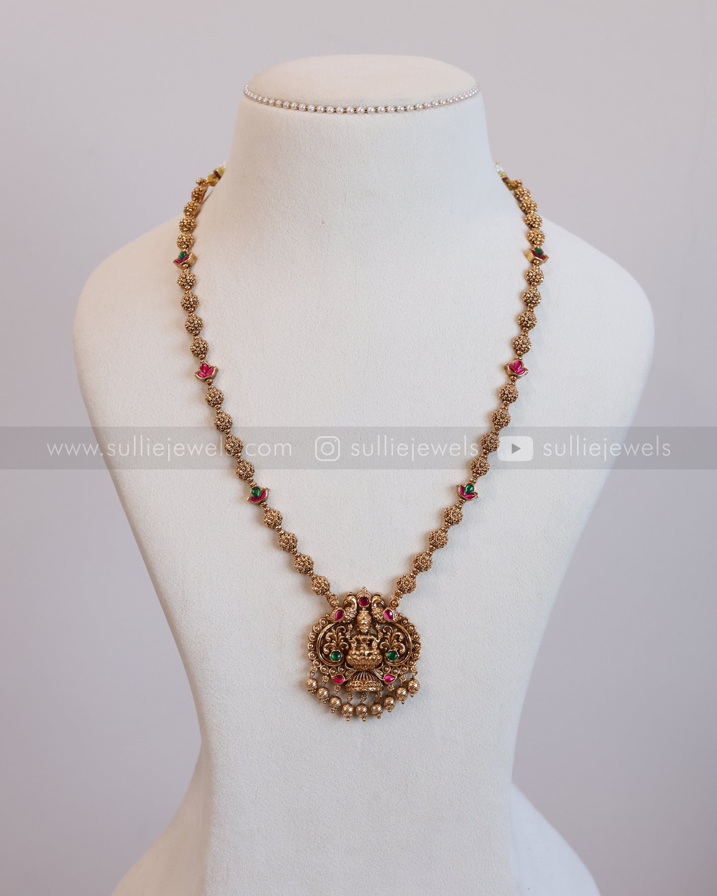 6032 - Lakshmi Premium Copper Gold Pendant Chain with Earrings