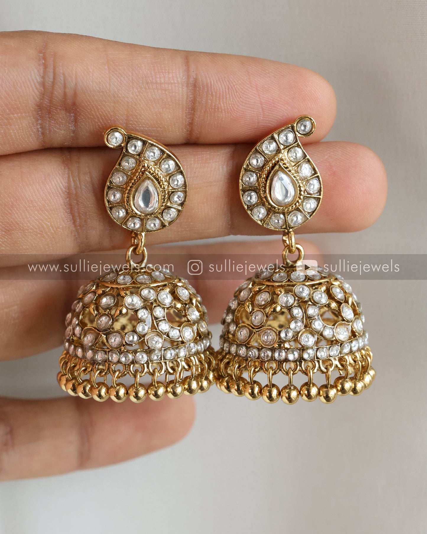 White Kemp Premium Necklace with Jhumka