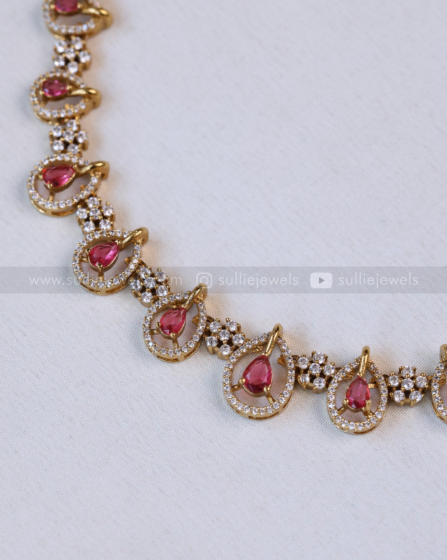 Raindrop Diamonds Necklace with Earring