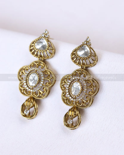 3927 - Flower Design Polki Necklace with Earrings