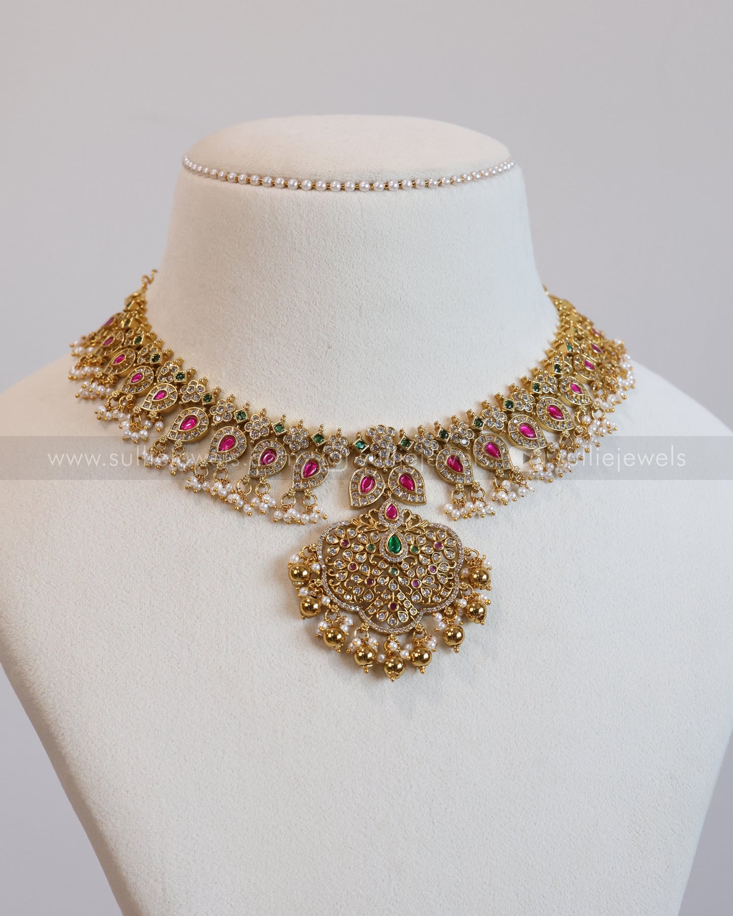 3627 - No Idol - Kemp Guttapusalu Necklace with Earring - Gold Beads