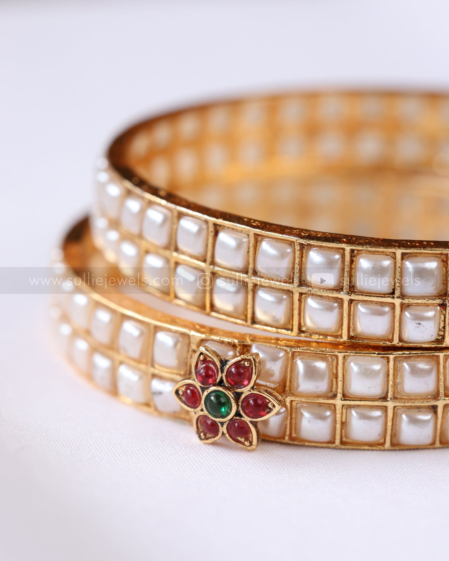 9077 - Sullie Basic Floral Pearl Gold Bangles - Set of 2