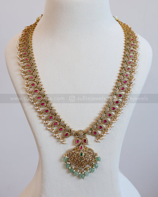 7135 - No Idol - Kemp Guttapusalu Long Chain with Earring - Mint Beads