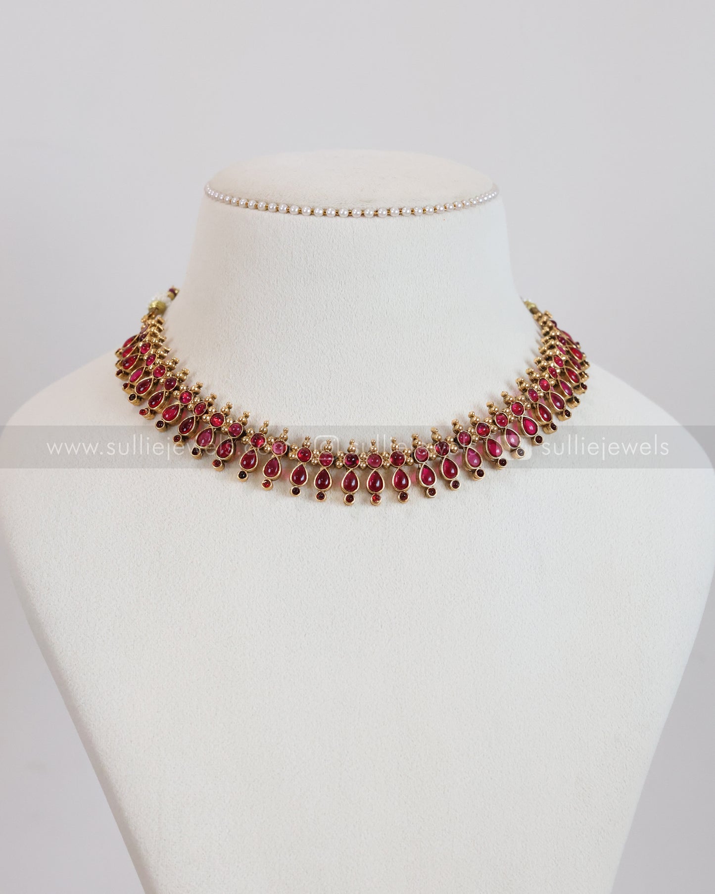 3924 - Sullie Basic - Ruby Raindrop Stone Necklace with Jhumka