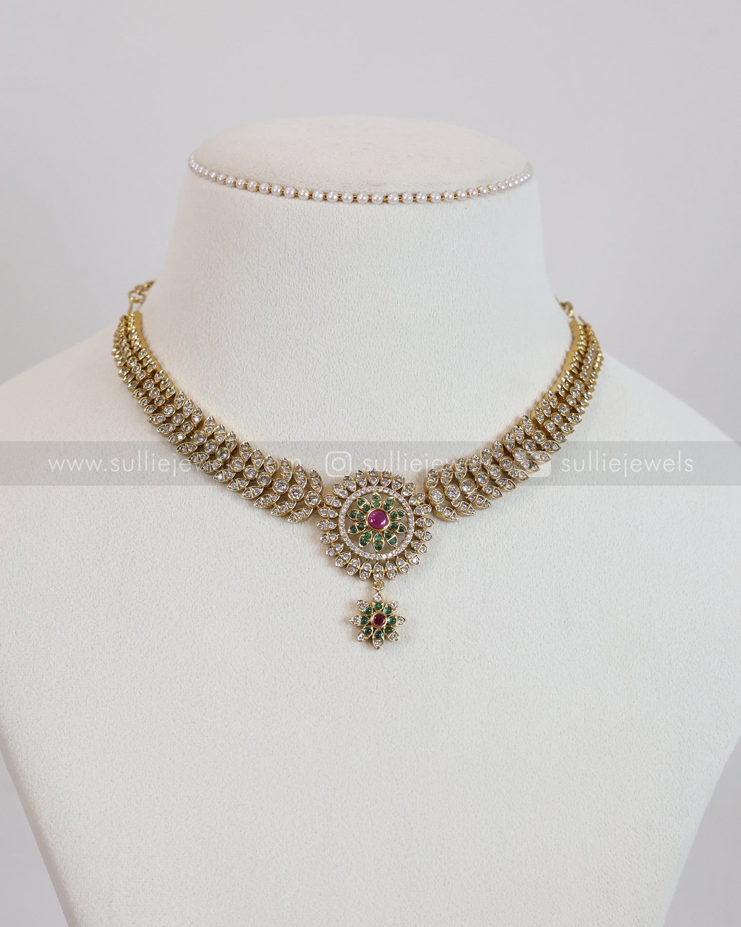 3889 - AD Green & Ruby Centre Stone Leaf Necklace with Stud