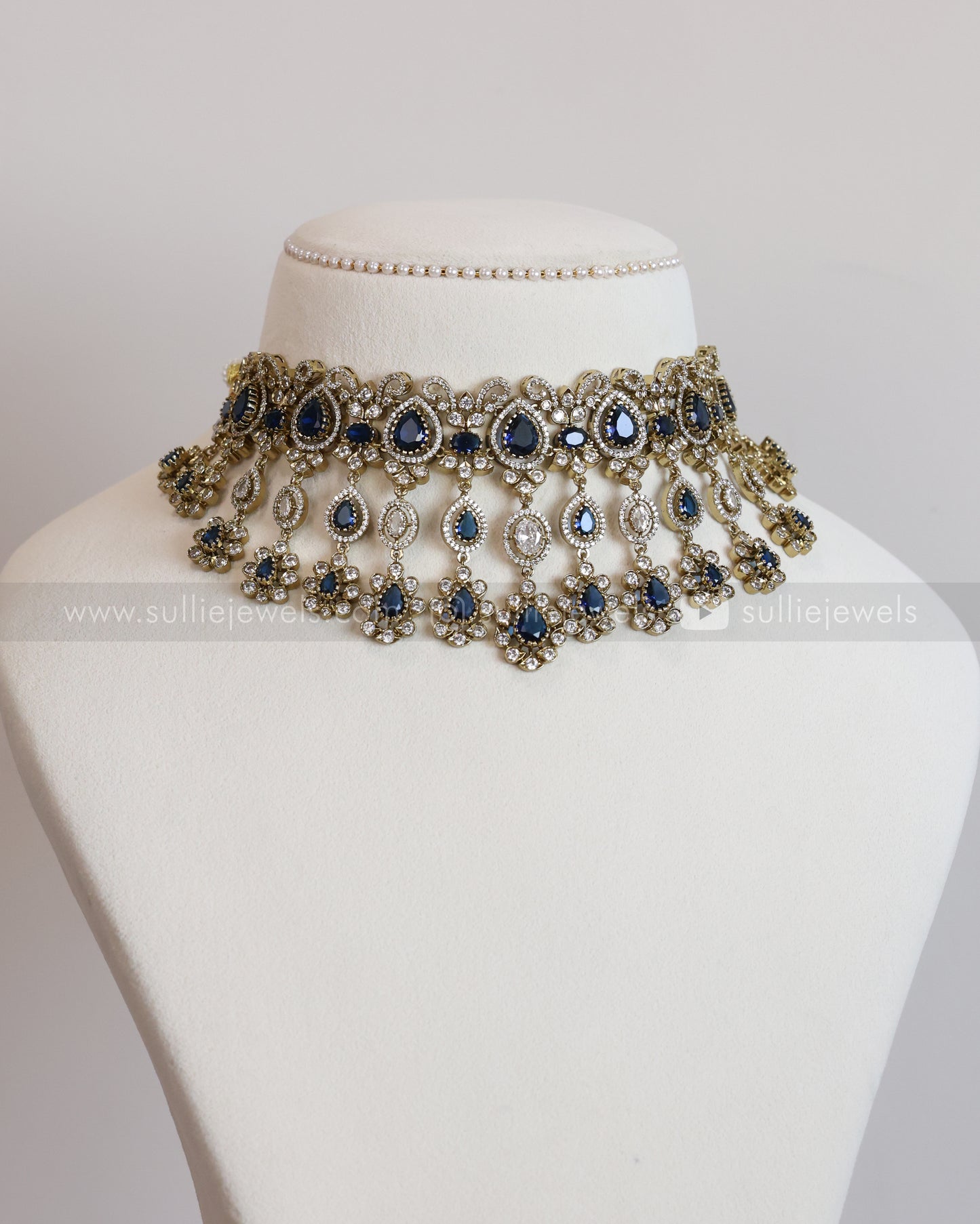 2115 - Premium Raindrop Navy Blue Heavy Choker with Earrings
