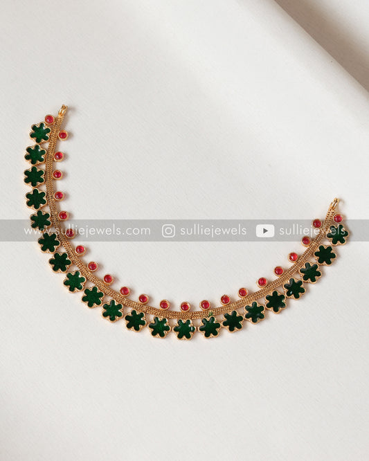 Sullie Basic - Star Flower Green Necklace with Stud
