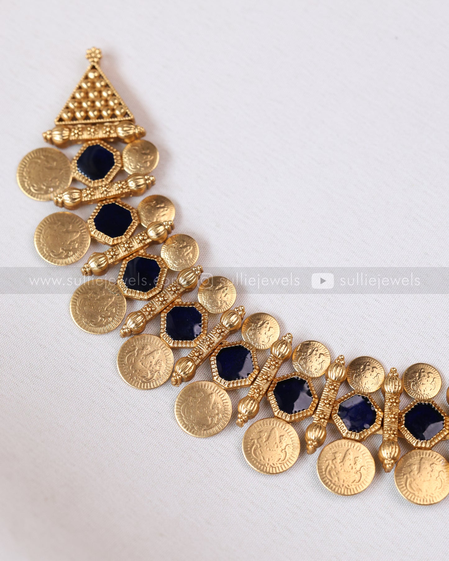 3748 - Sullie Basic - Navy Blue Stone Coin Necklace with Stud