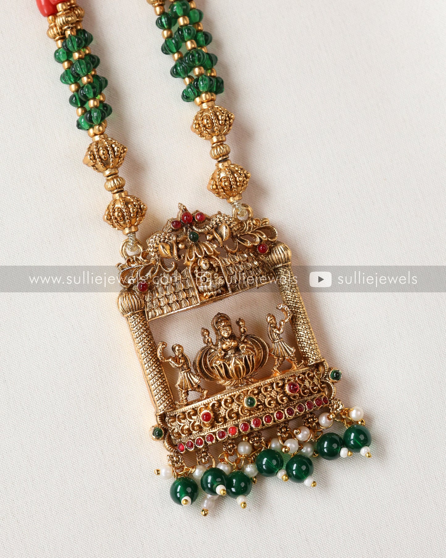 Sullie Basic - Coral & Green Chain Lakshmi Detailed Pendant with Jhumka