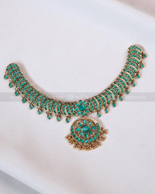 3752 - Sullie Basic - Jadau Replica Bright Green Stone Designer Necklace with Earring