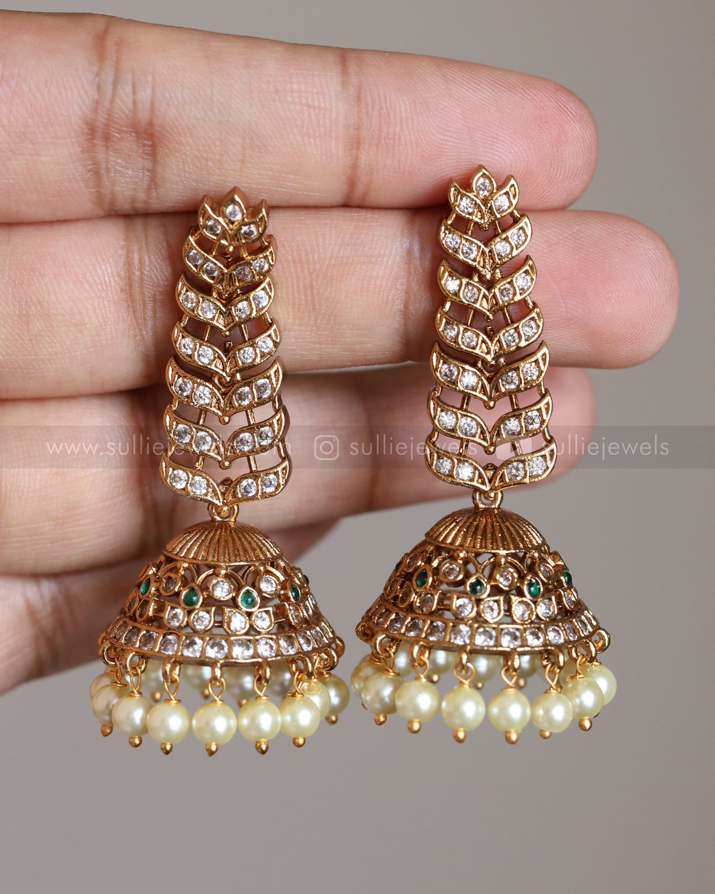 E1264 - Designer AD Leaf Long Jhumka