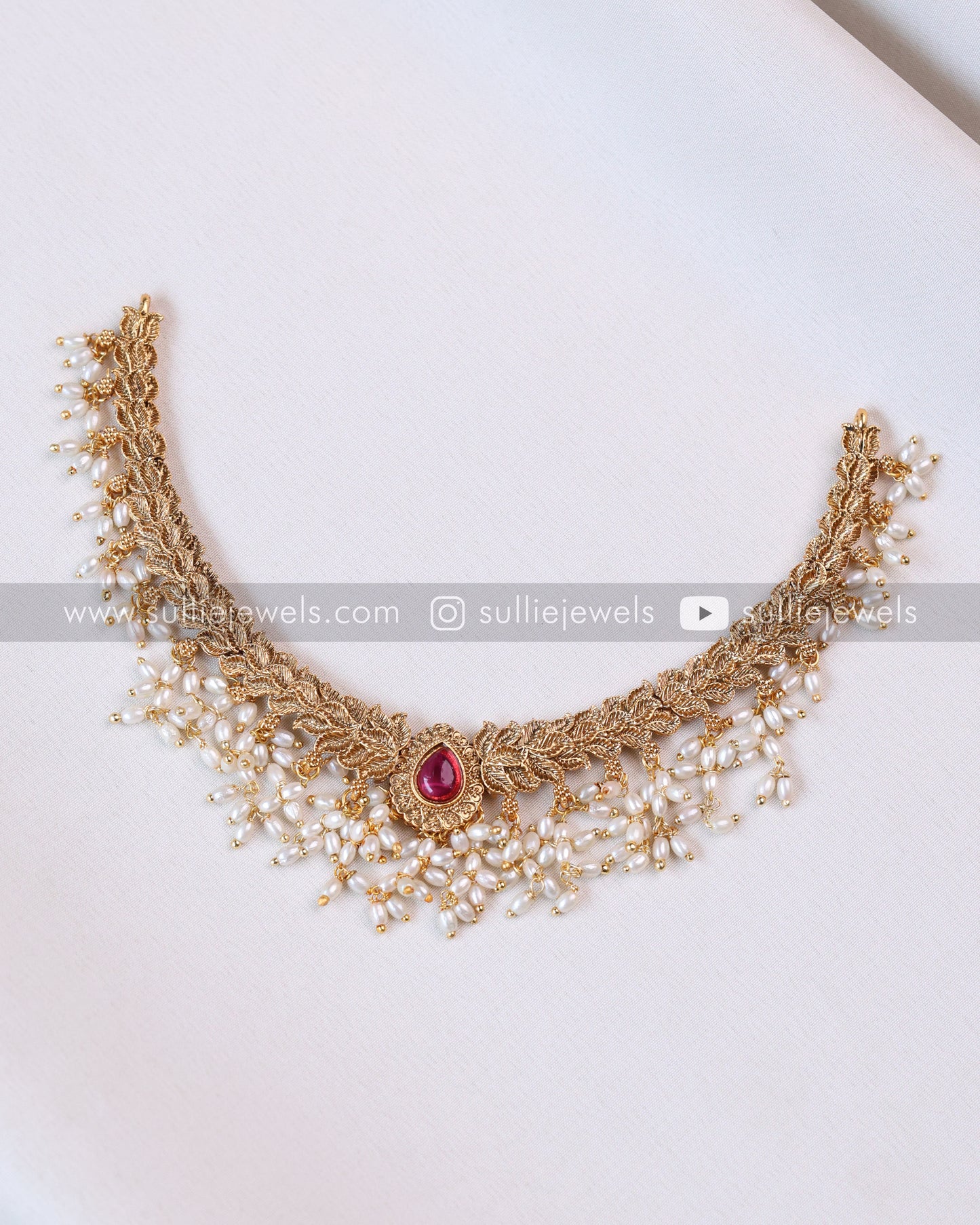 Sullie Basic - Stone Gold Necklace with Pearls & Stud - Ruby