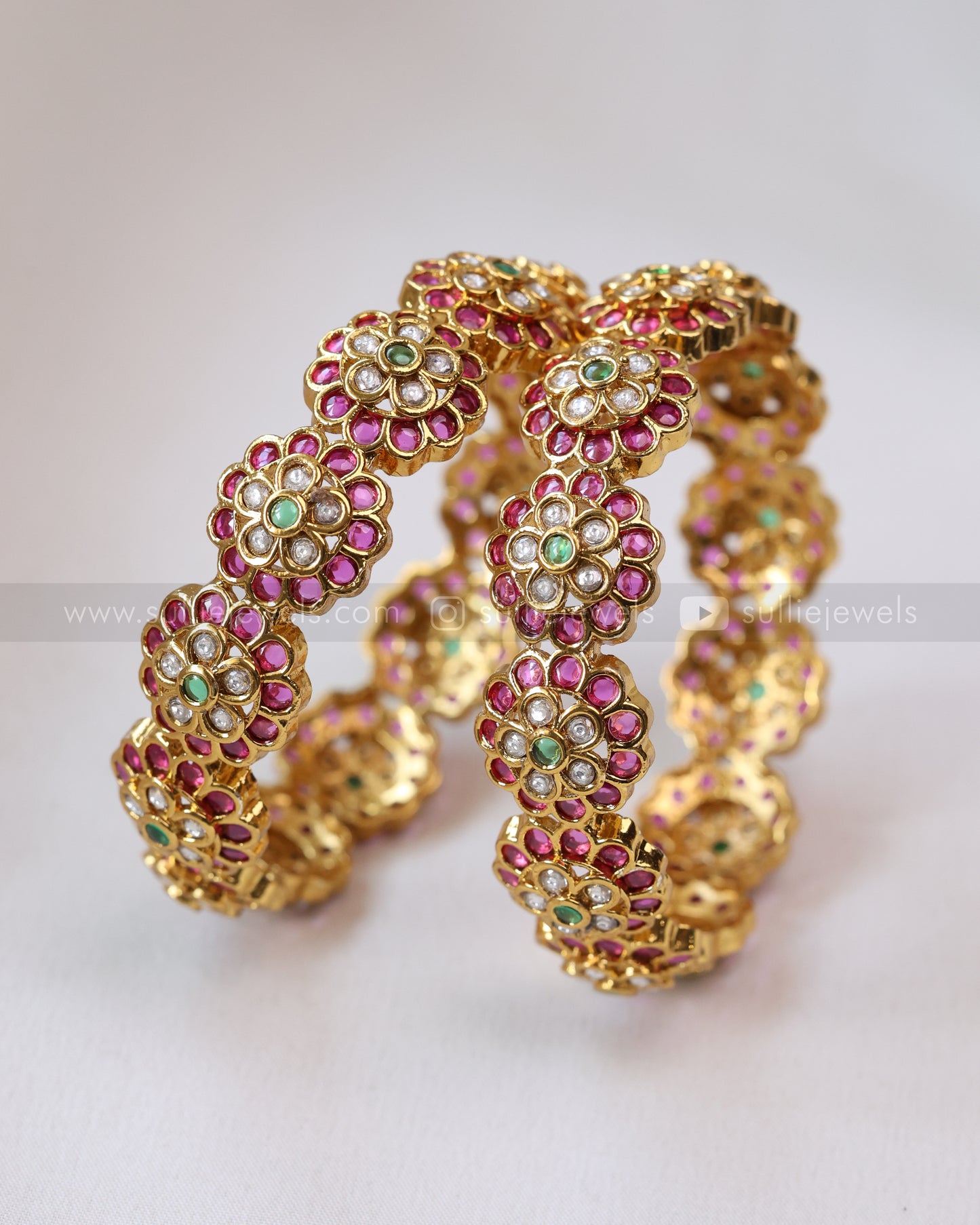 9039 - Premium Floral Kemp Stone Bangle - Set of 2