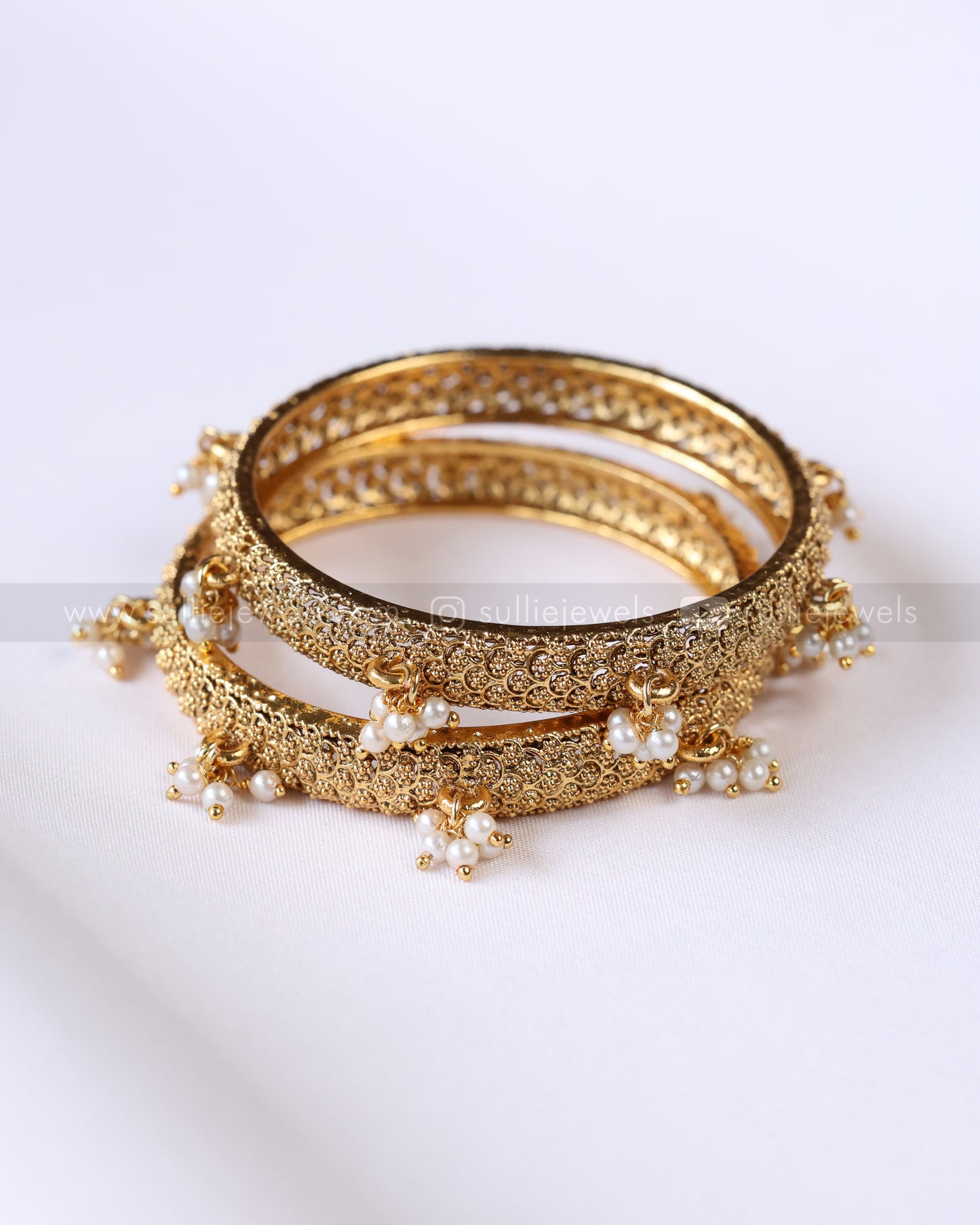 9082 - Sullie Basic Pearl Ghungroo Bangle - Set of 2